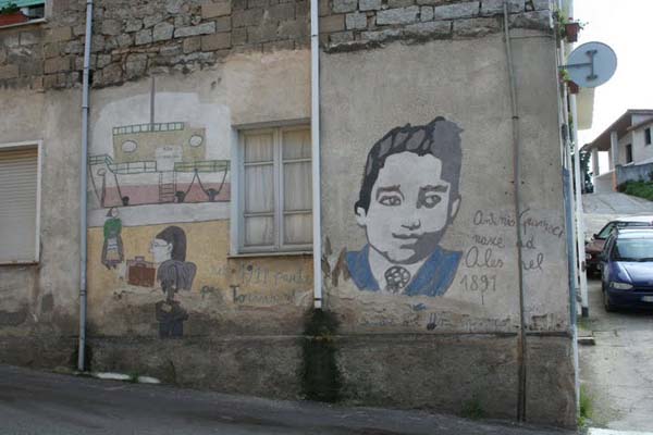 muurschildering van Antonio Gramsci
