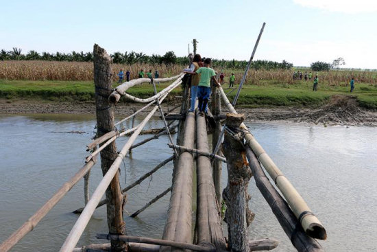 Foto van de locatie met inspecteurs