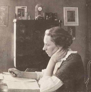 Zwart-witfoto van Rosa Luxemburg