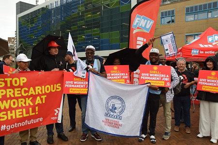 Foto FNV aktie tegen Shell precarious work