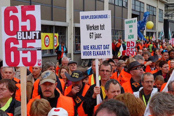 Foto demo 65 blijft 65