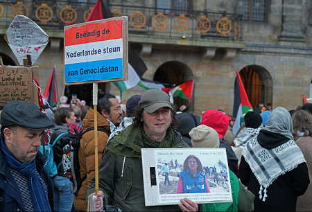 Demo op de Dam. Beeindig steun aan Genocidistan