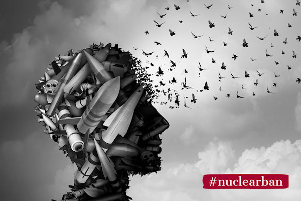 Tekening gezicht met raketten uit voorhoofd komen vogels