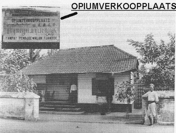 Foto opiumverkoopplaats in Nederlands-Indi&euml;
