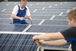 Foto monteurs zonnepanelen